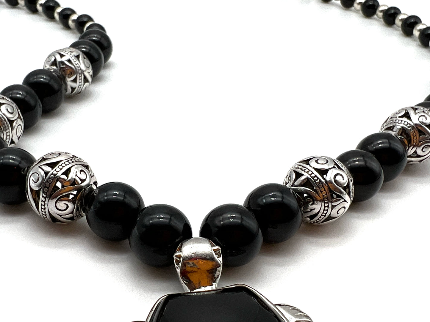 Honu Pendent w/ Necklace
